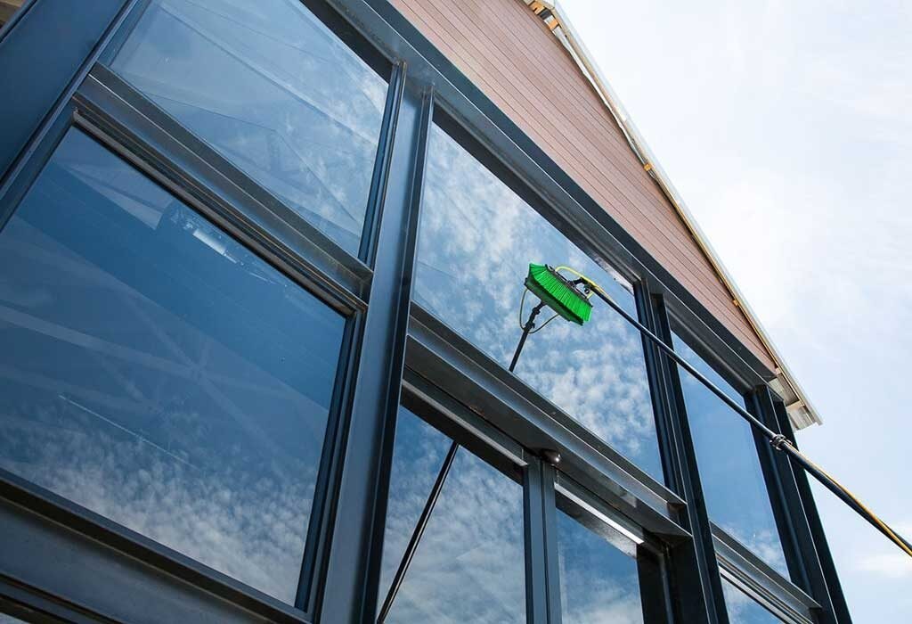 Why Use a Water Fed Pole System for Professional Window Cleaning?