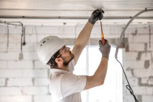 Hire a Commercial Lighting Service Contractor to Upgrade Workplace Efficiency and Safety